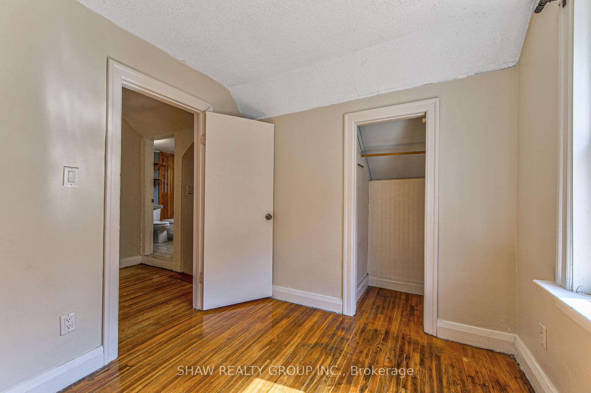 Photo 20 of 84 Franklin Street S, Kitchener, Stanley Park — HOMEH