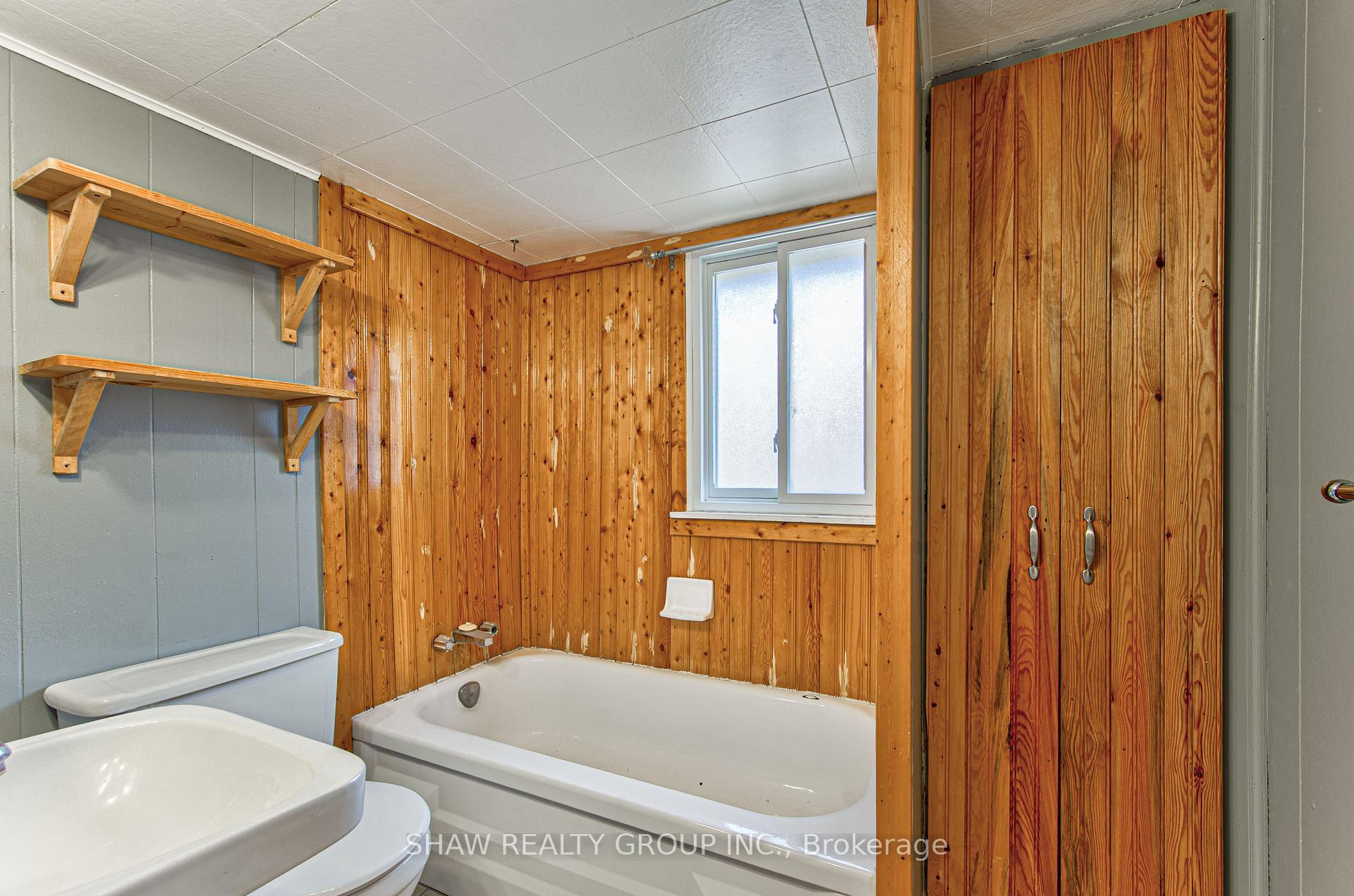 Photo 25 of 84 Franklin Street S, Kitchener, Stanley Park — HOMEH