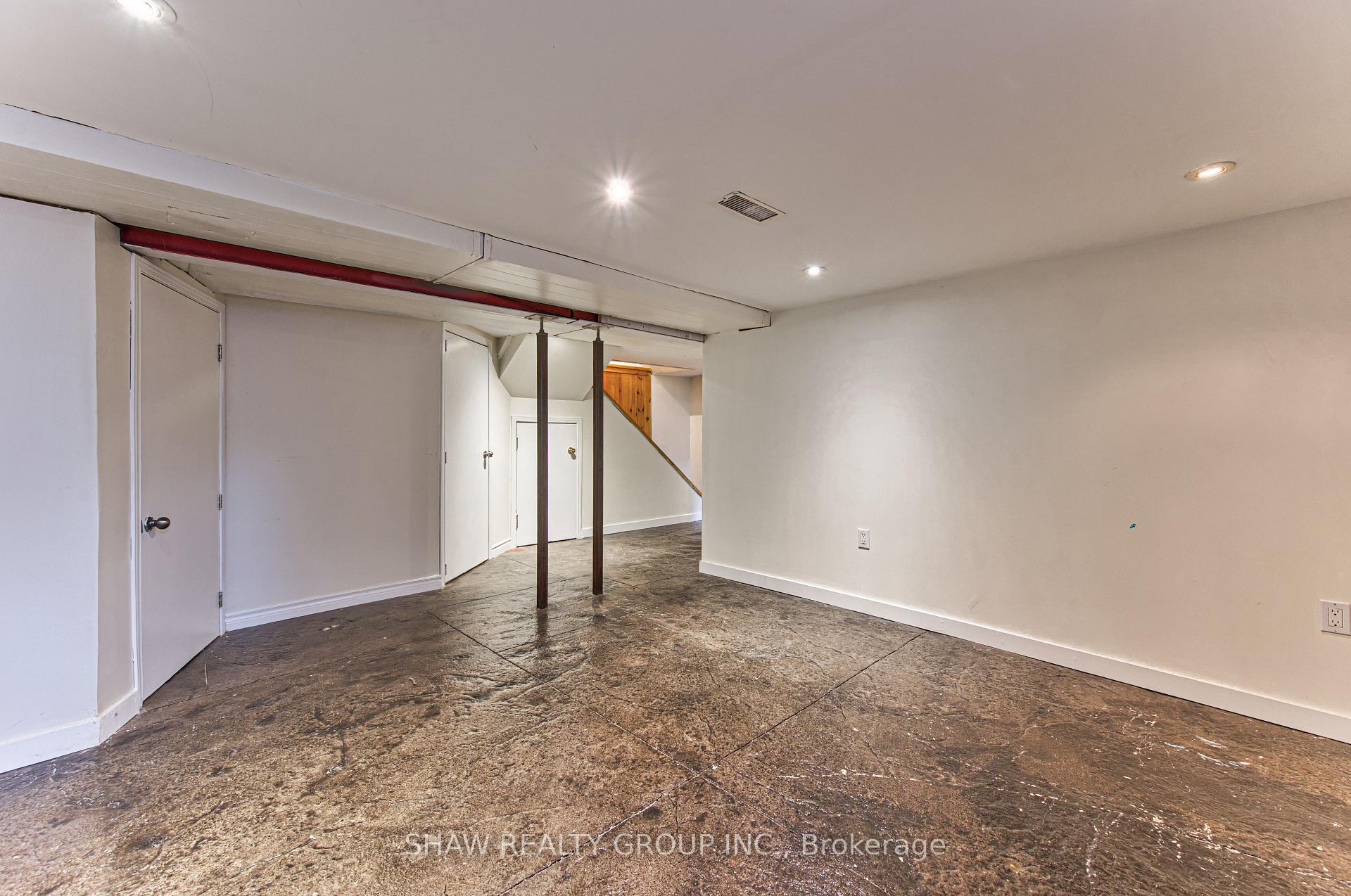 Photo 33 of 84 Franklin Street S, Kitchener, Stanley Park — HOMEH