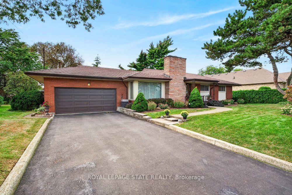 Photo 1 of 558 Mountain Brow Boulevard, Hamilton, Huntington — HOMEH