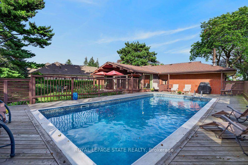 Photo 5 of 558 Mountain Brow Boulevard, Hamilton, Huntington — HOMEH