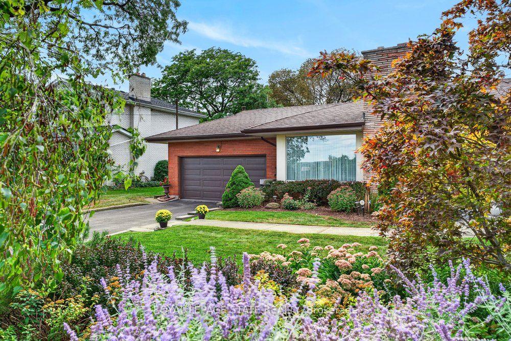 Photo 8 of 558 Mountain Brow Boulevard, Hamilton, Huntington — HOMEH