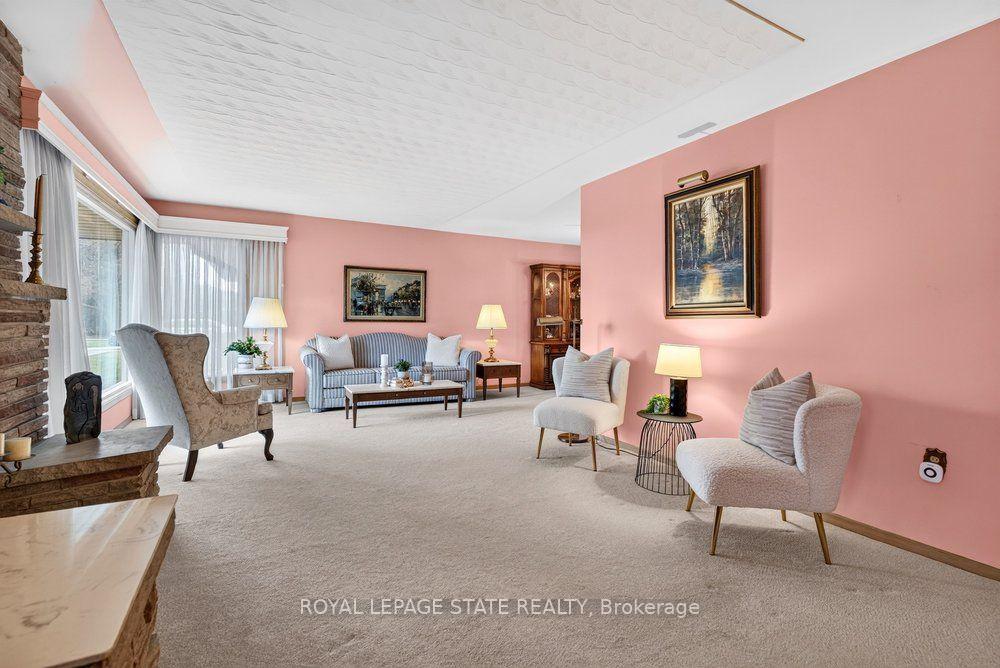 Photo 11 of 558 Mountain Brow Boulevard, Hamilton, Huntington — HOMEH