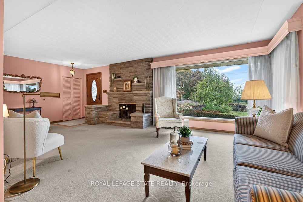 Photo 13 of 558 Mountain Brow Boulevard, Hamilton, Huntington — HOMEH