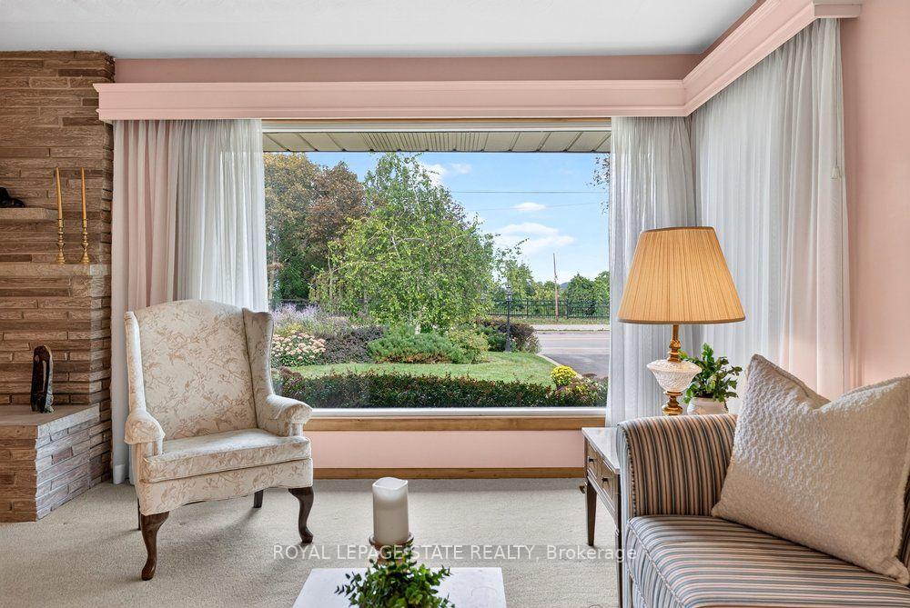 Photo 14 of 558 Mountain Brow Boulevard, Hamilton, Huntington — HOMEH