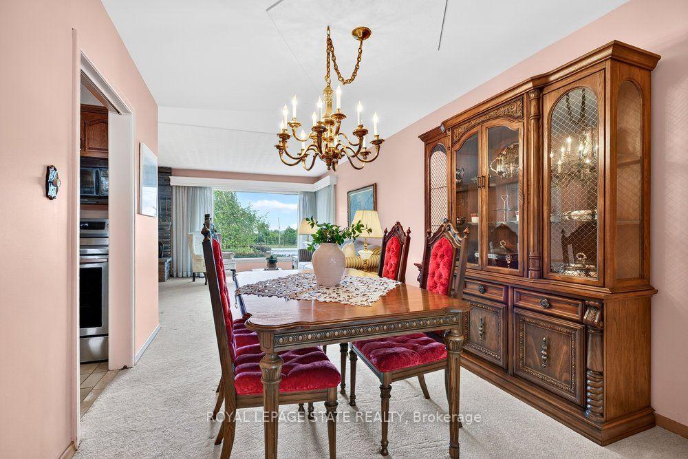 Photo 17 of 558 Mountain Brow Boulevard, Hamilton, Huntington — HOMEH