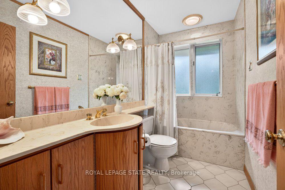 Photo 36 of 558 Mountain Brow Boulevard, Hamilton, Huntington — HOMEH