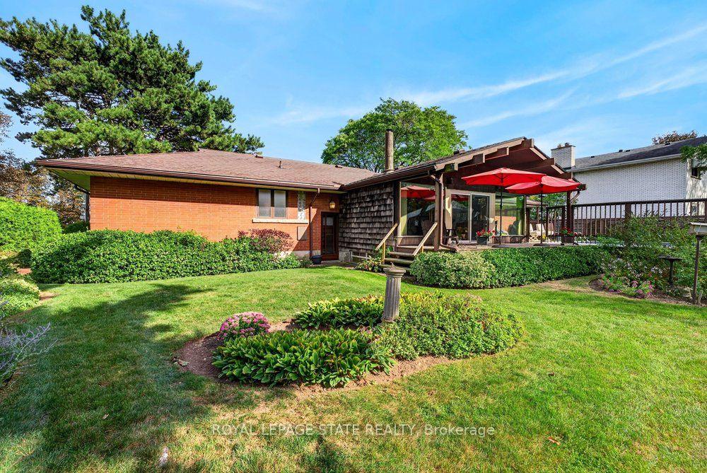 Photo 42 of 558 Mountain Brow Boulevard, Hamilton, Huntington — HOMEH