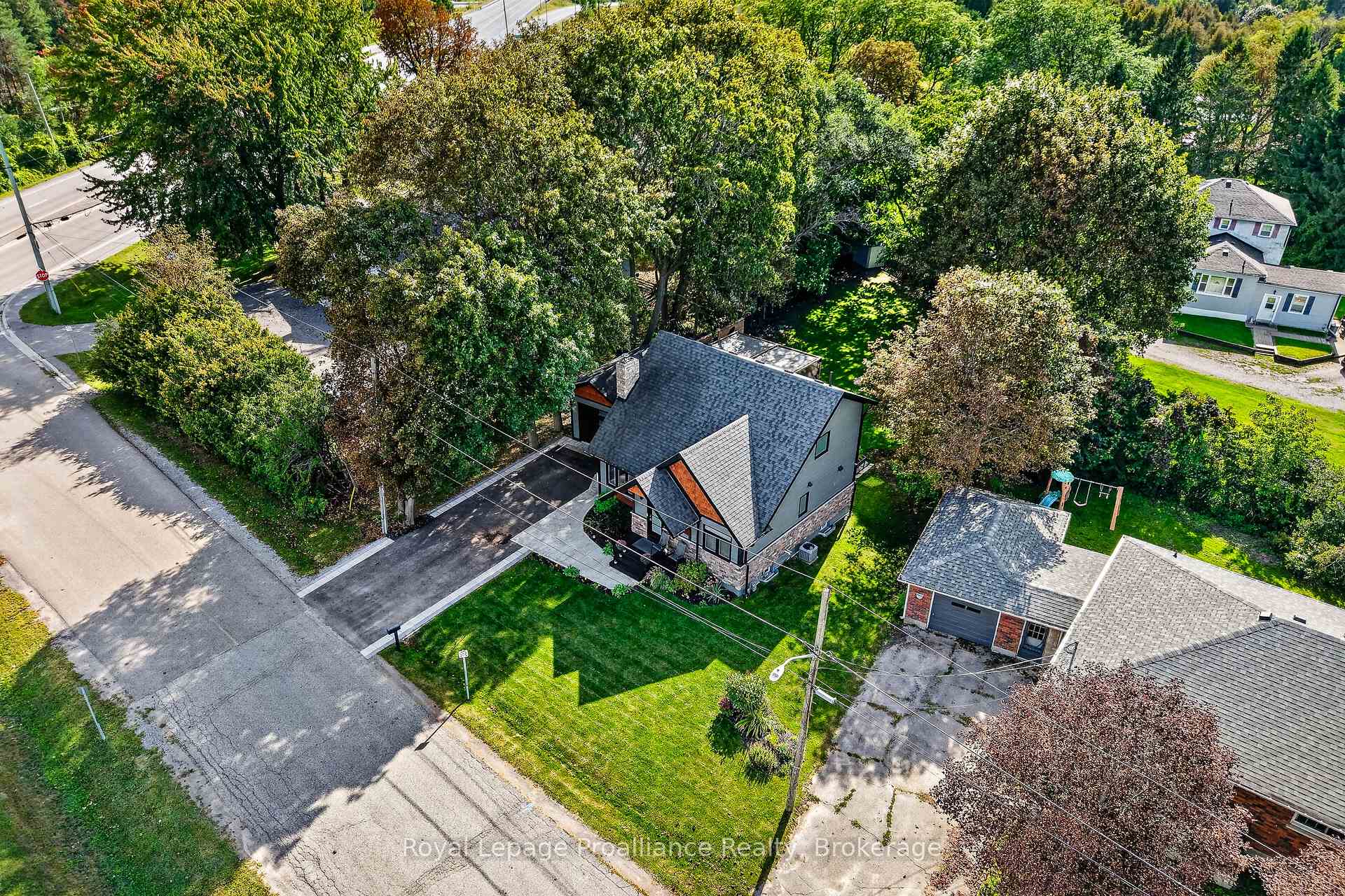 Photo 5 of 5 Carleton Boulevard, Hamilton Township, Baltimore — HOMEH