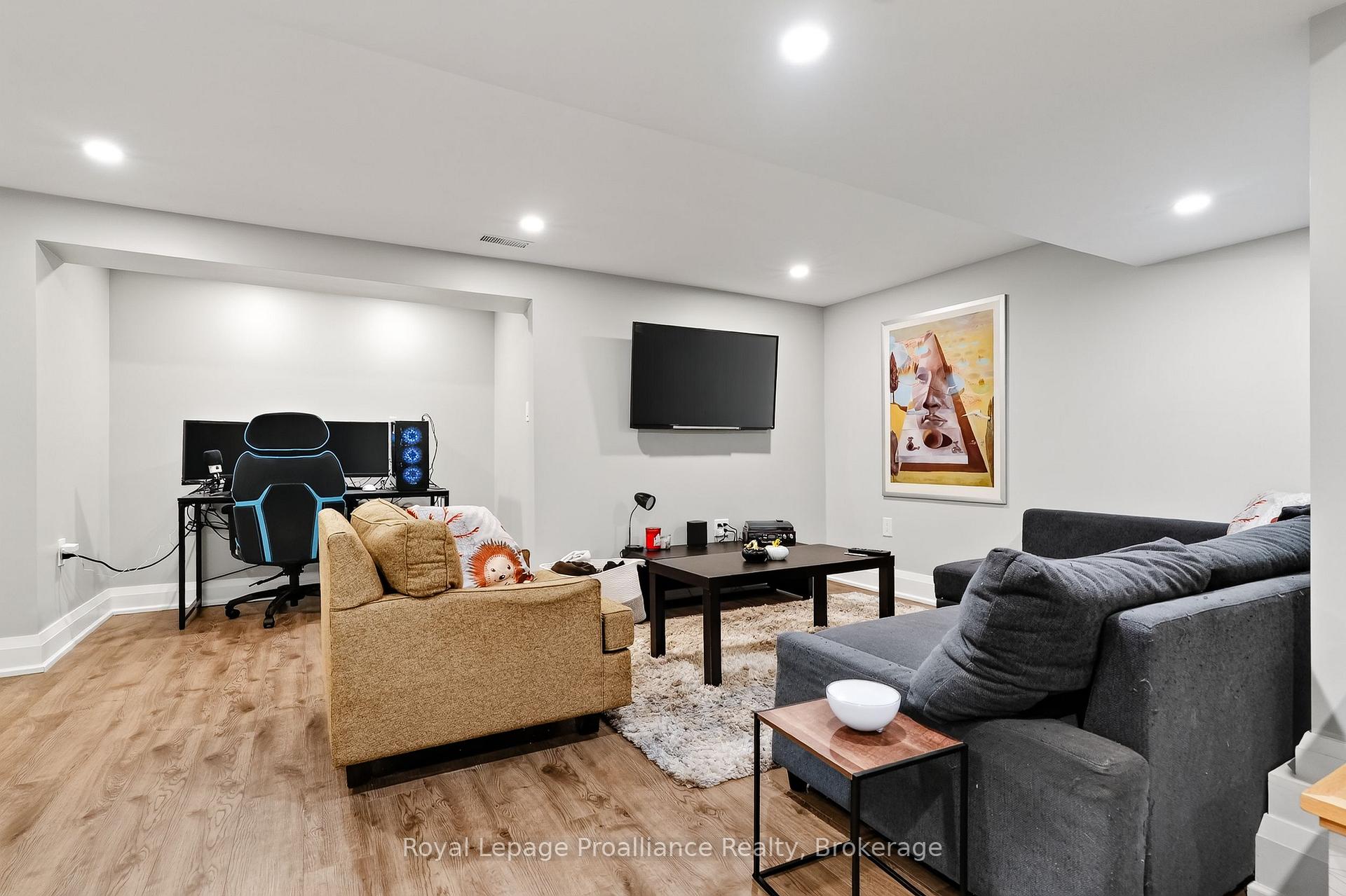 Photo 21 of 5 Carleton Boulevard, Hamilton Township, Baltimore — HOMEH
