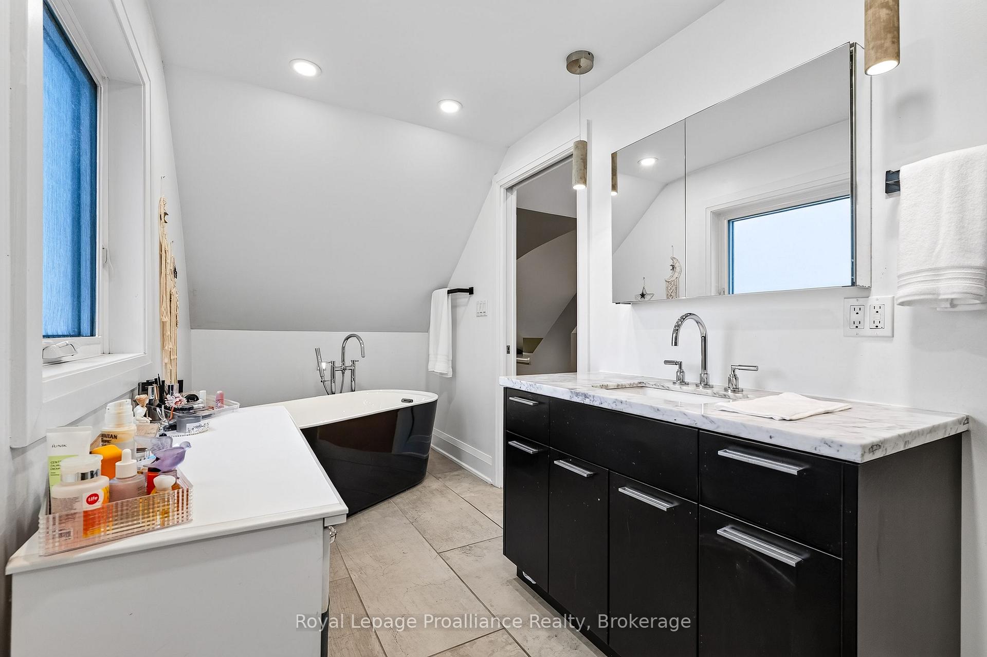 Photo 27 of 5 Carleton Boulevard, Hamilton Township, Baltimore — HOMEH