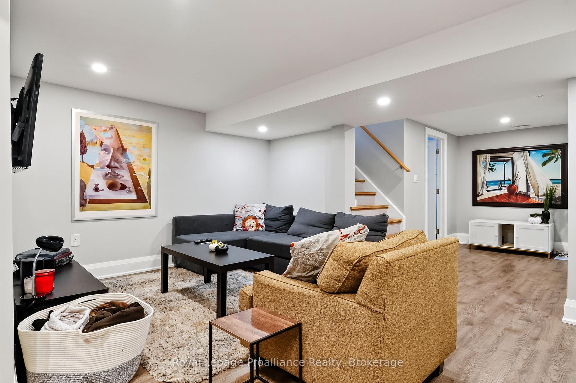 Photo 31 of 5 Carleton Boulevard, Hamilton Township, Baltimore — HOMEH