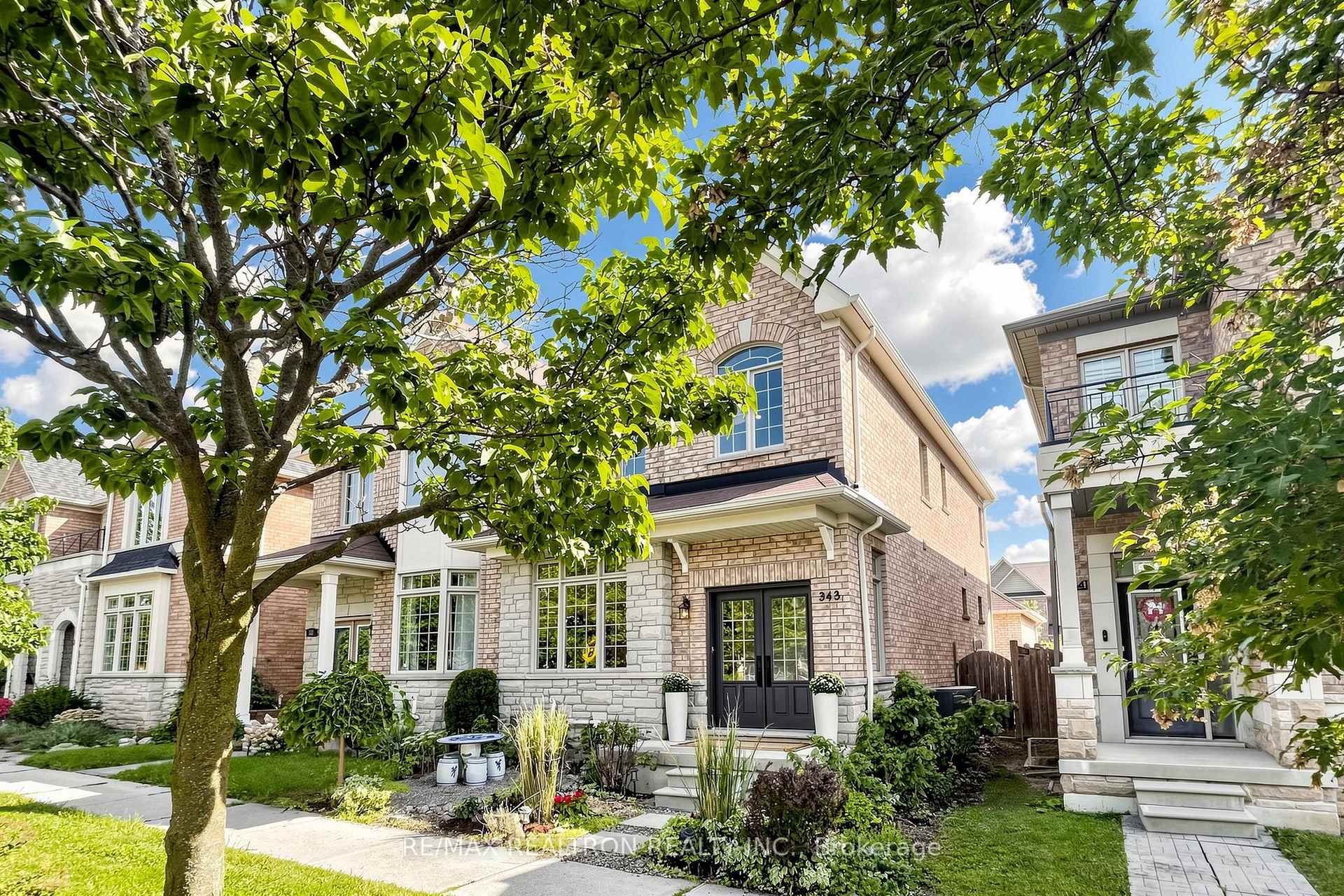 Photo 5 of 343 Mingay Avenue, Markham, Wismer — HOMEH