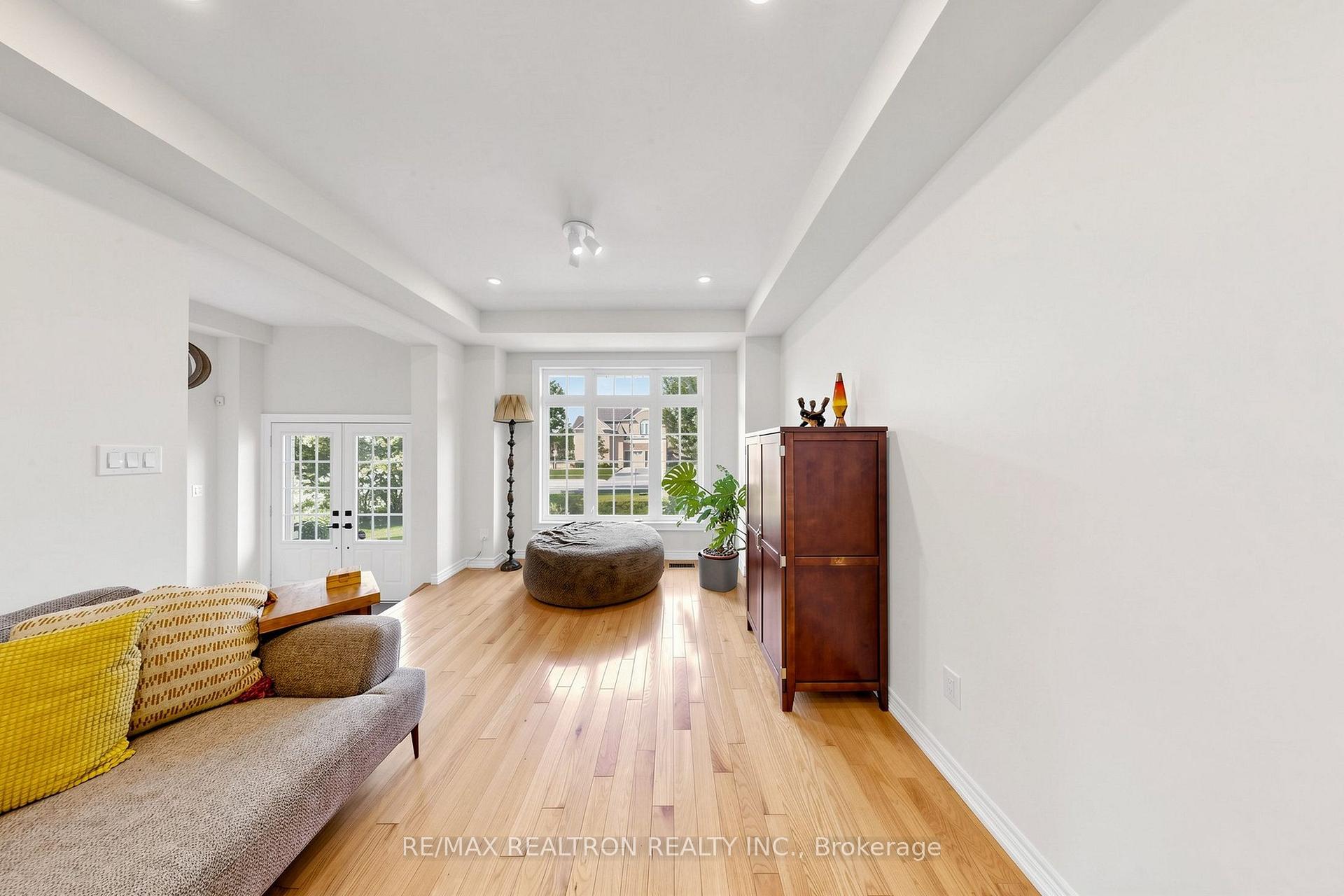 Photo 6 of 343 Mingay Avenue, Markham, Wismer — HOMEH
