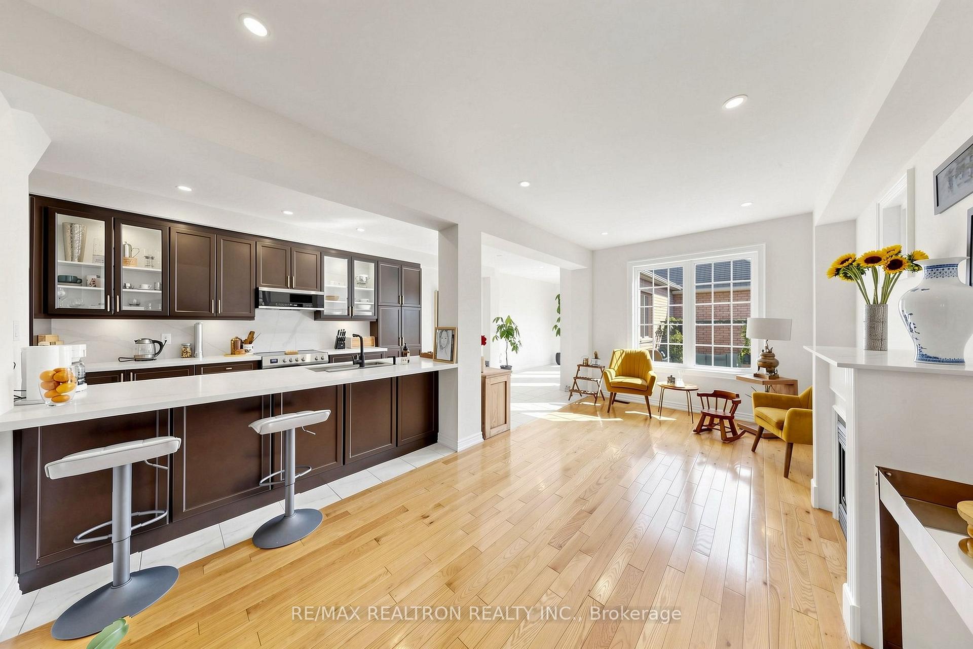 Photo 8 of 343 Mingay Avenue, Markham, Wismer — HOMEH
