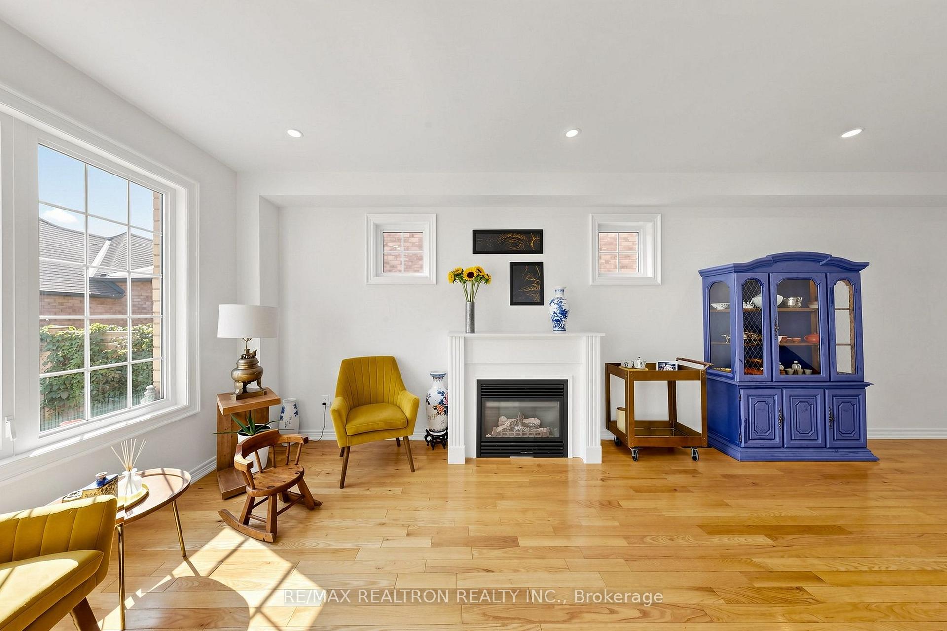 Photo 9 of 343 Mingay Avenue, Markham, Wismer — HOMEH