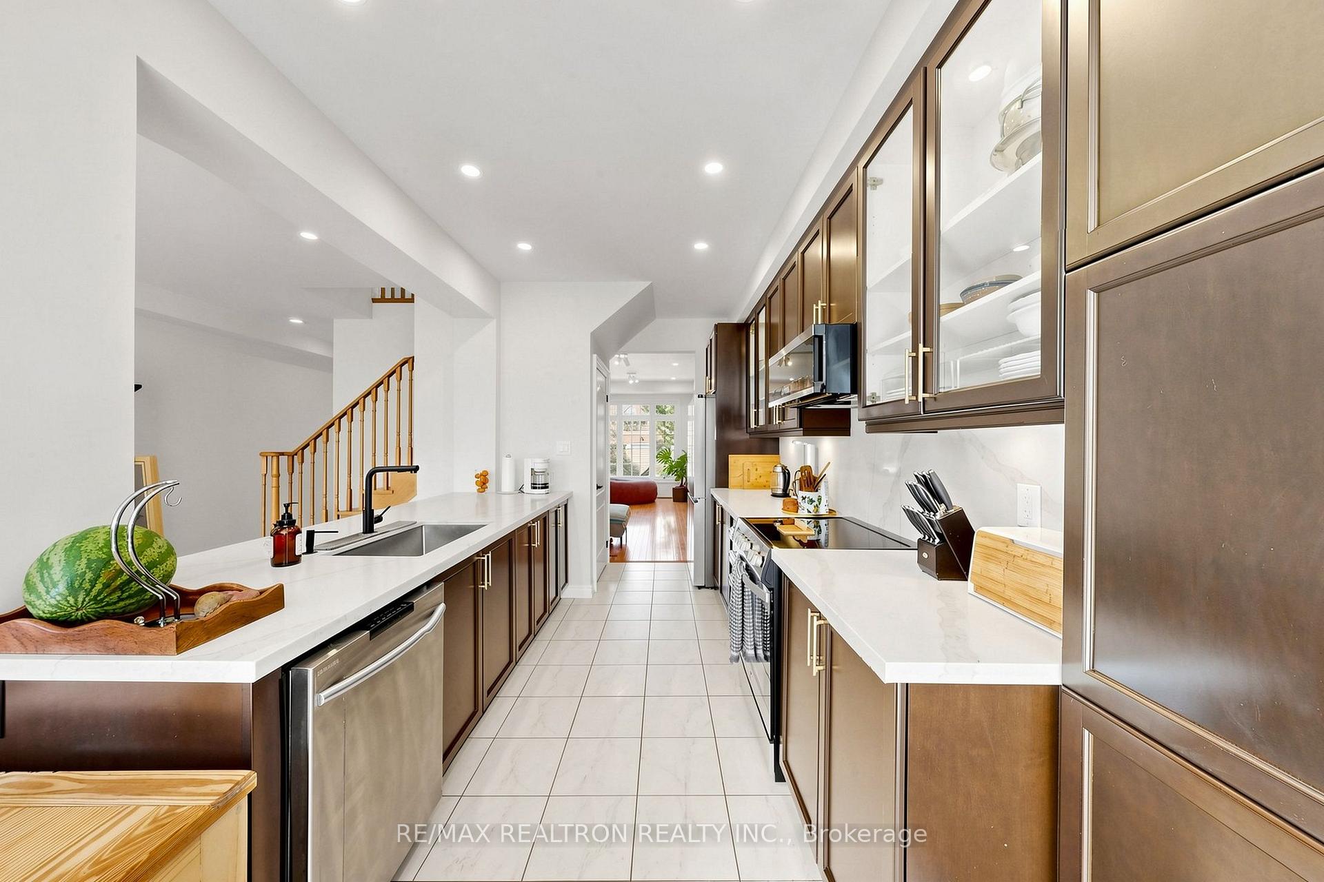 Photo 16 of 343 Mingay Avenue, Markham, Wismer — HOMEH