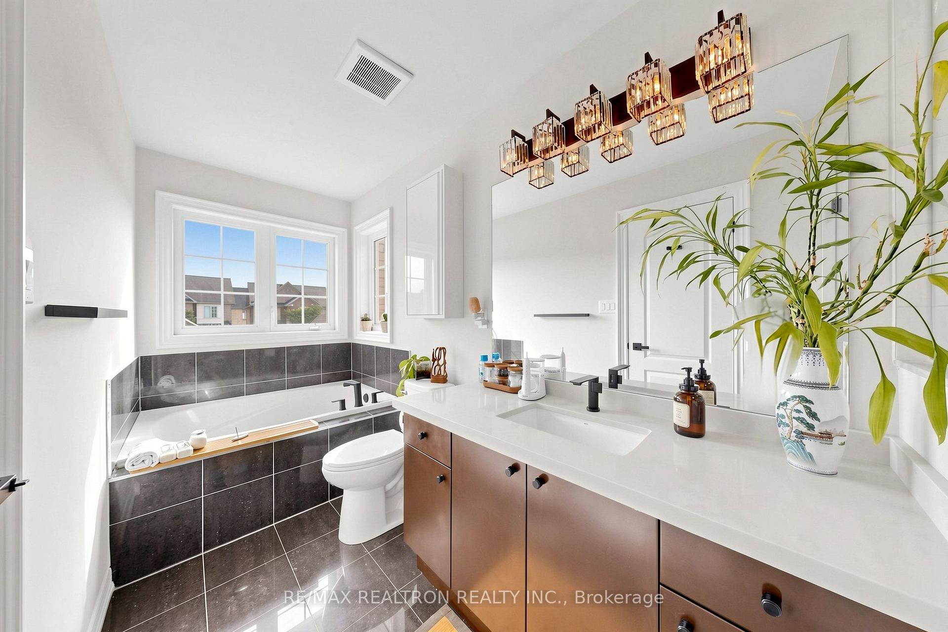 Photo 35 of 343 Mingay Avenue, Markham, Wismer — HOMEH