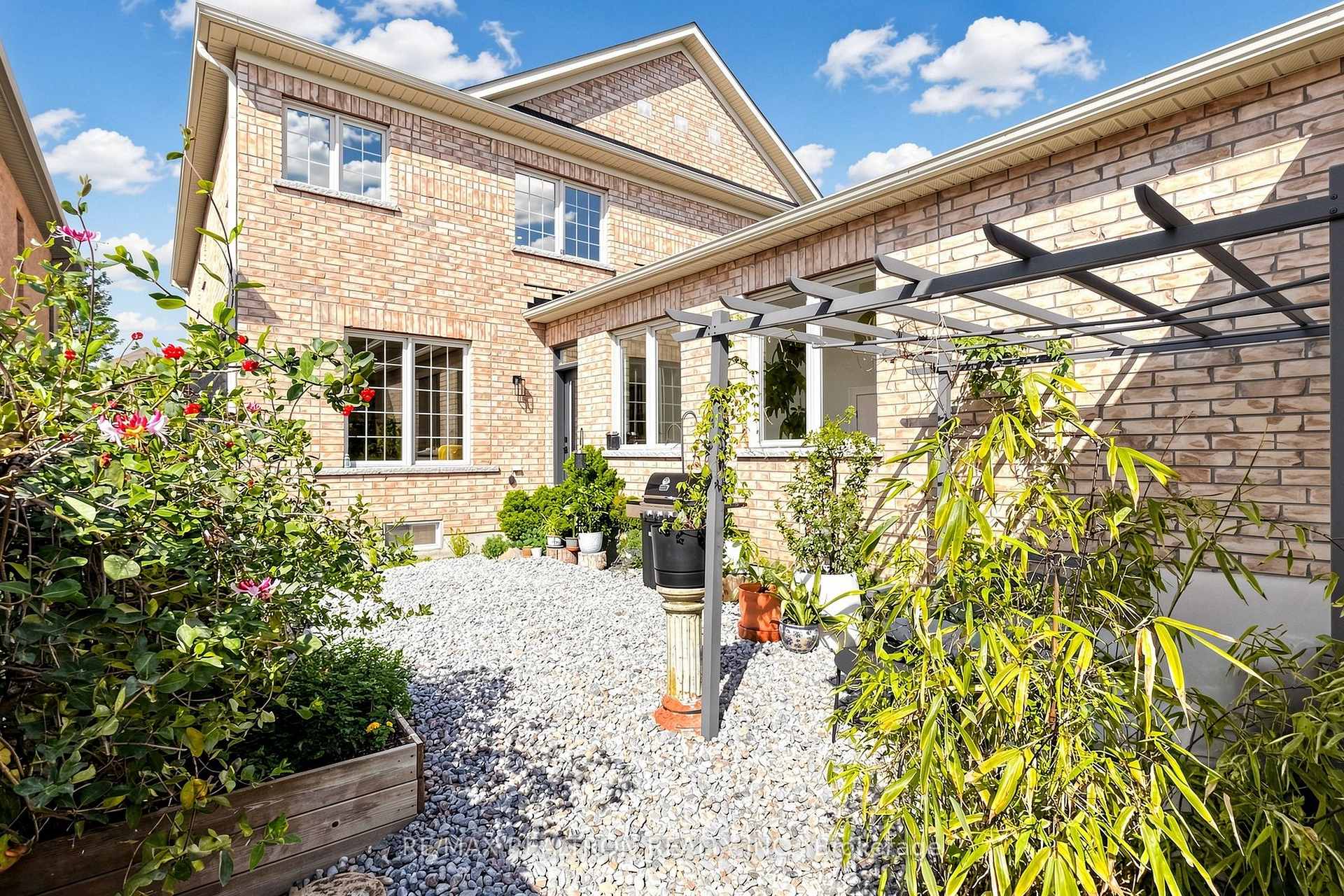 Photo 44 of 343 Mingay Avenue, Markham, Wismer — HOMEH
