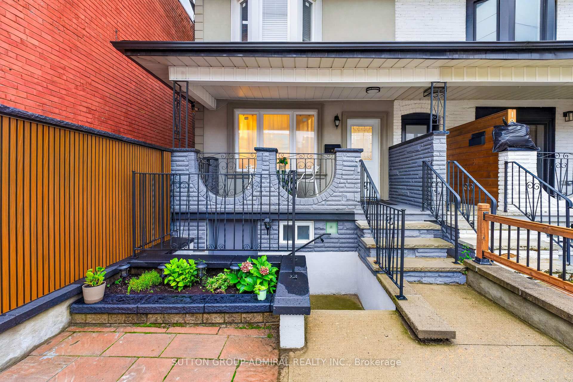 Photo 6 of 1987 Davenport Road, Toronto, Weston-Pellam Park — HOMEH