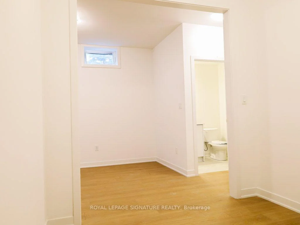 Photo 3 of Unit Basement, 31 Imogene Court, Richmond Hill, Langstaff — HOMEH