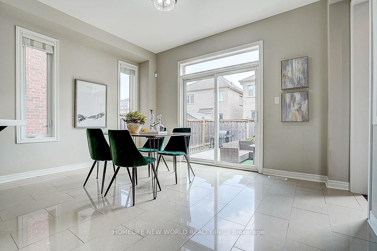 Photo 14 of 39 James Parrott Avenue, Markham, Wismer — HOMEH