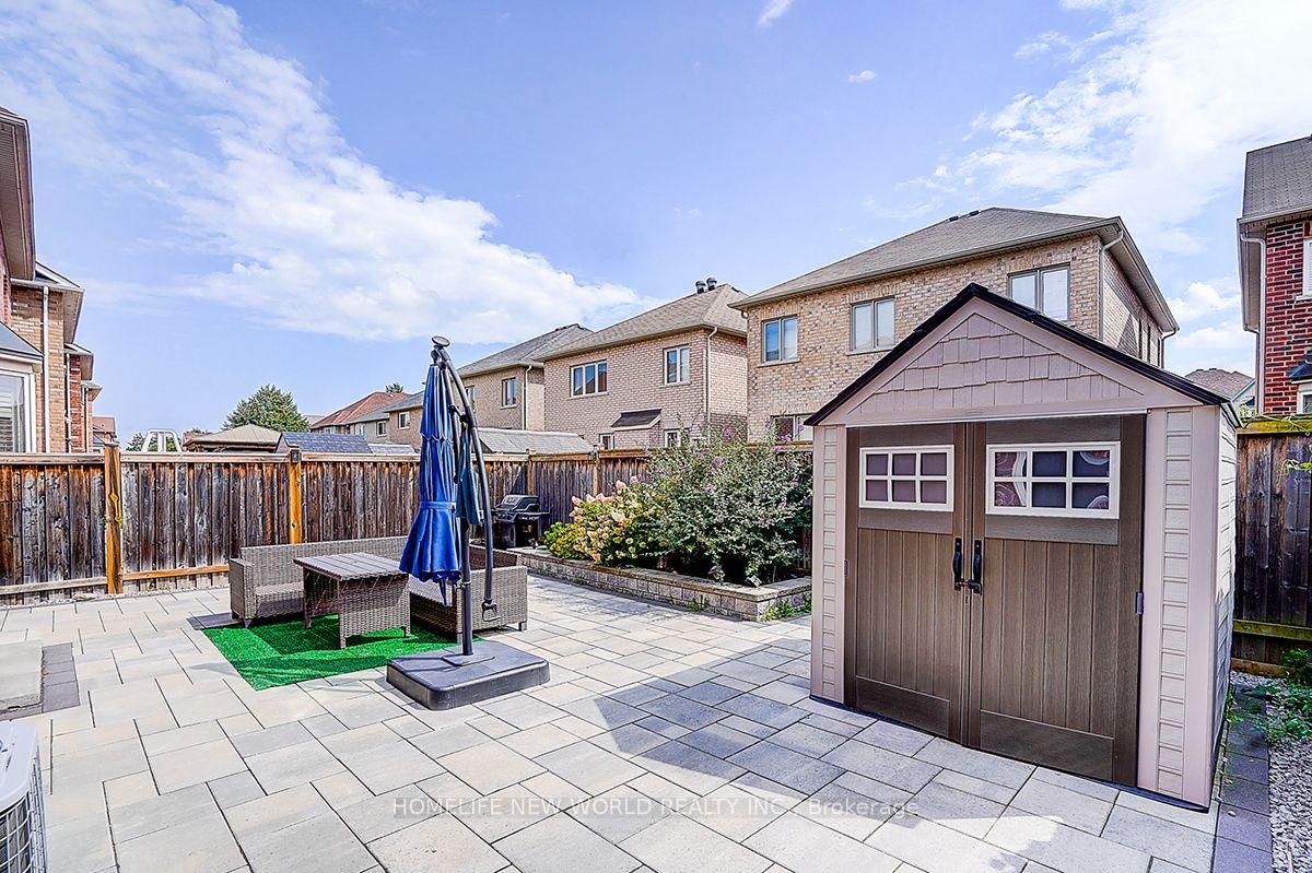 Photo 18 of 39 James Parrott Avenue, Markham, Wismer — HOMEH