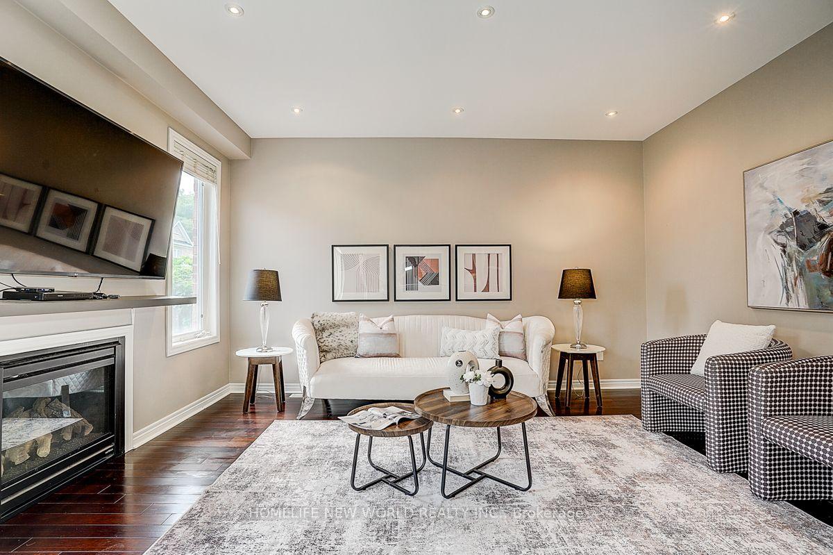 Photo 19 of 39 James Parrott Avenue, Markham, Wismer — HOMEH