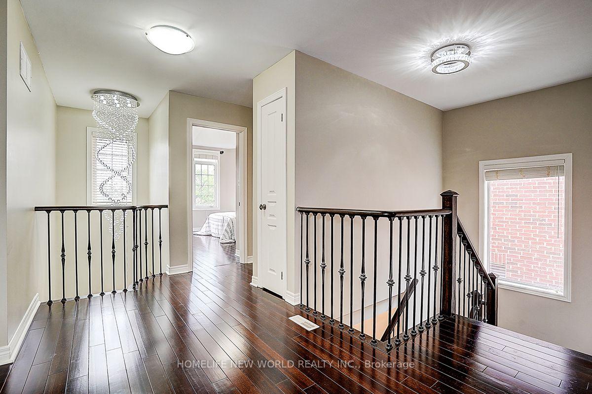 Photo 25 of 39 James Parrott Avenue, Markham, Wismer — HOMEH