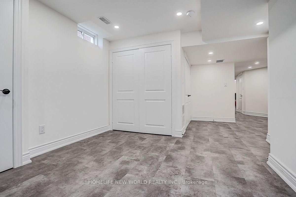 Photo 49 of 39 James Parrott Avenue, Markham, Wismer — HOMEH