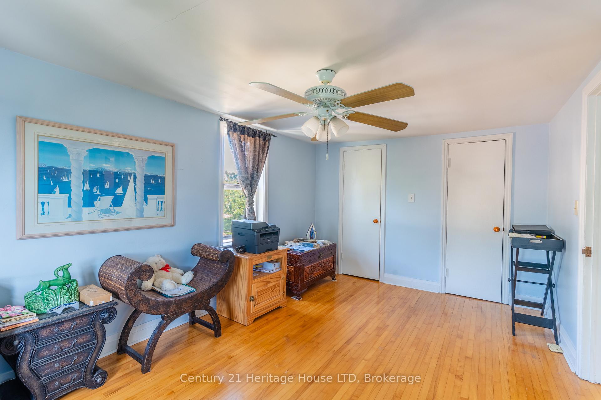 Photo 32 of 155 Wilton Avenue, Welland, Broadway — HOMEH