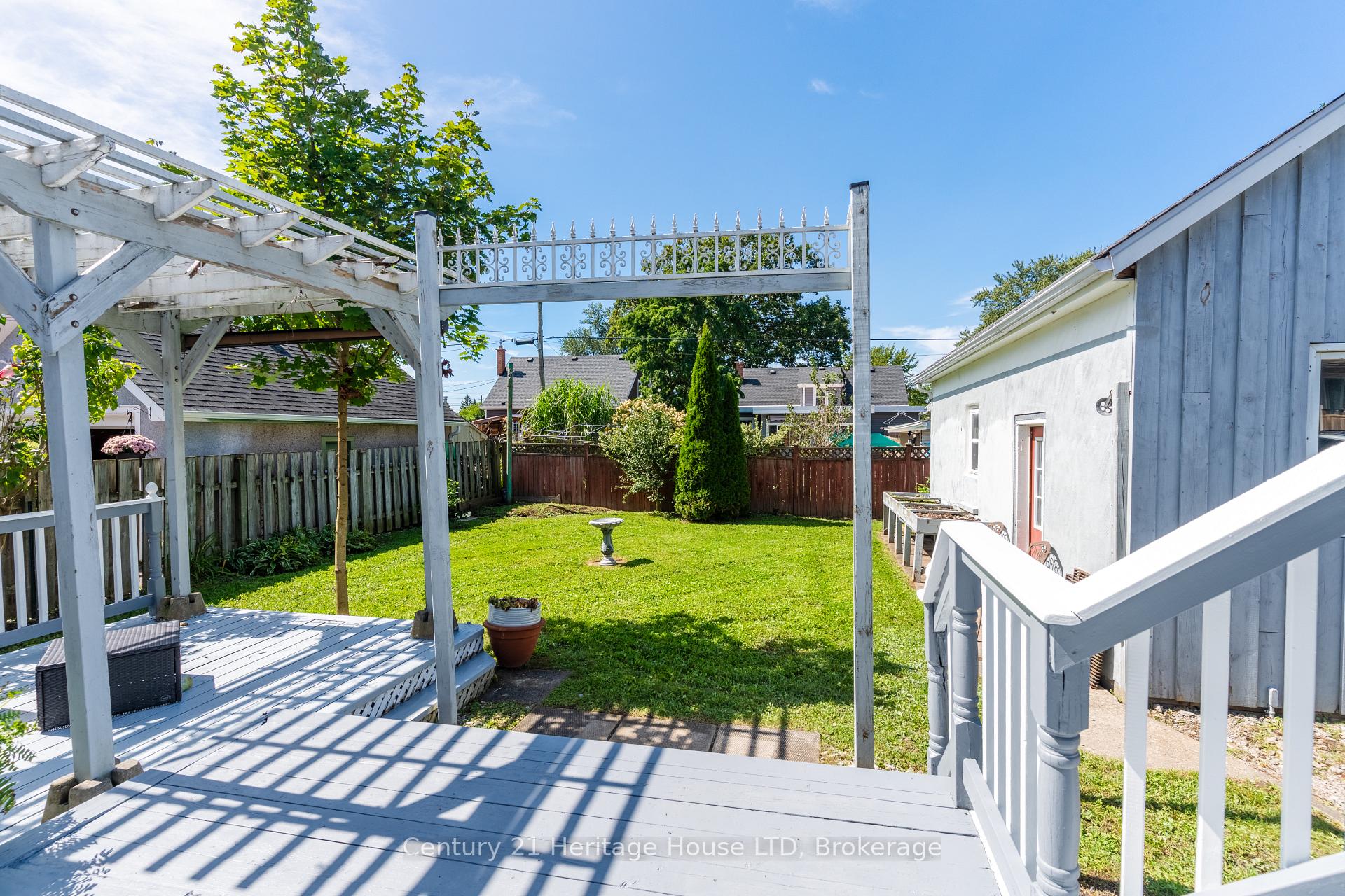 Photo 41 of 155 Wilton Avenue, Welland, Broadway — HOMEH