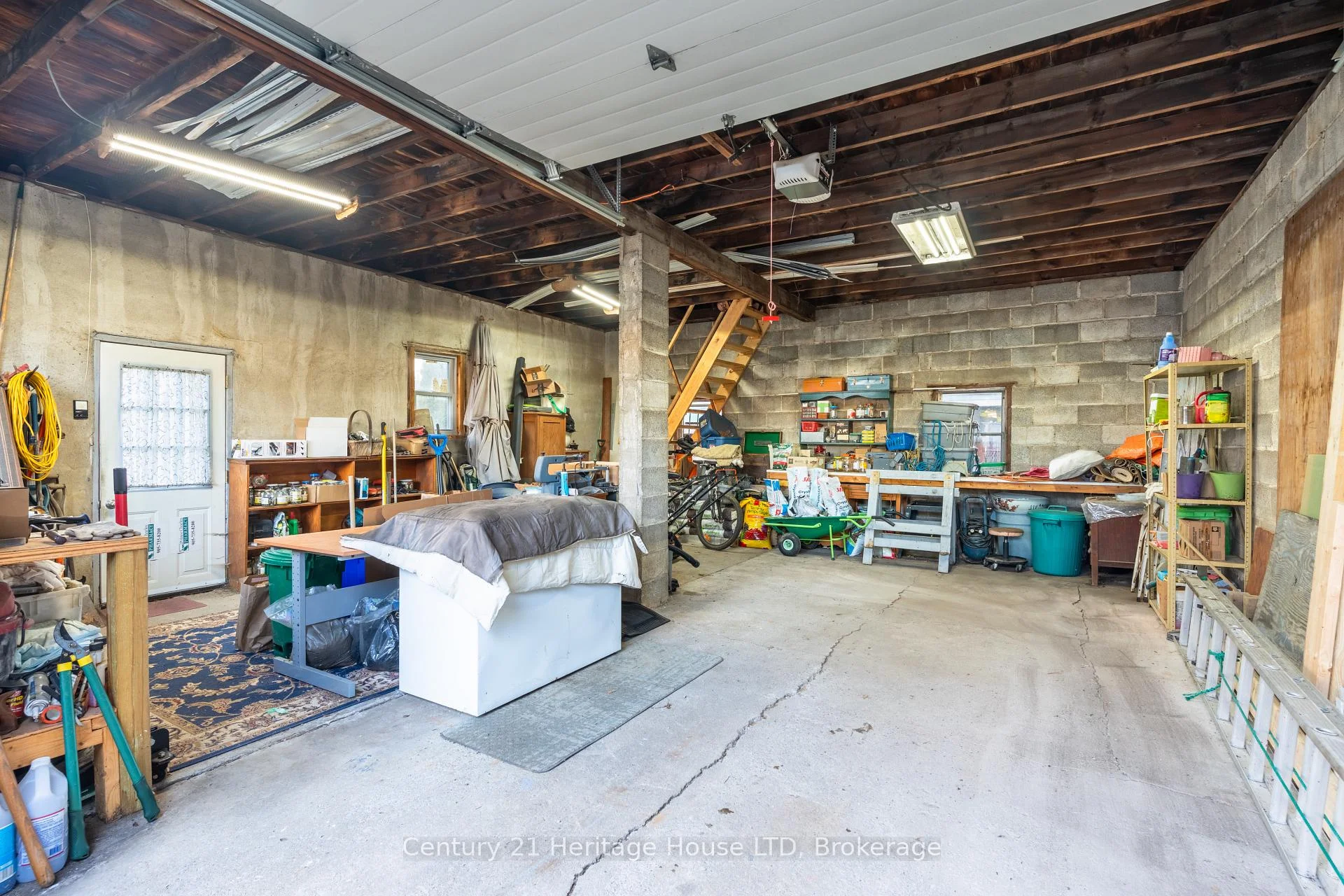 Photo 36 of 155 Wilton Avenue, Welland, Broadway — HOMEH