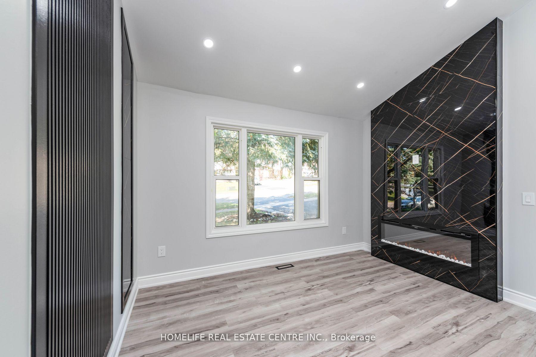 Photo 13 of 79 Fox Run, Barrie, Letitia Heights — HOMEH