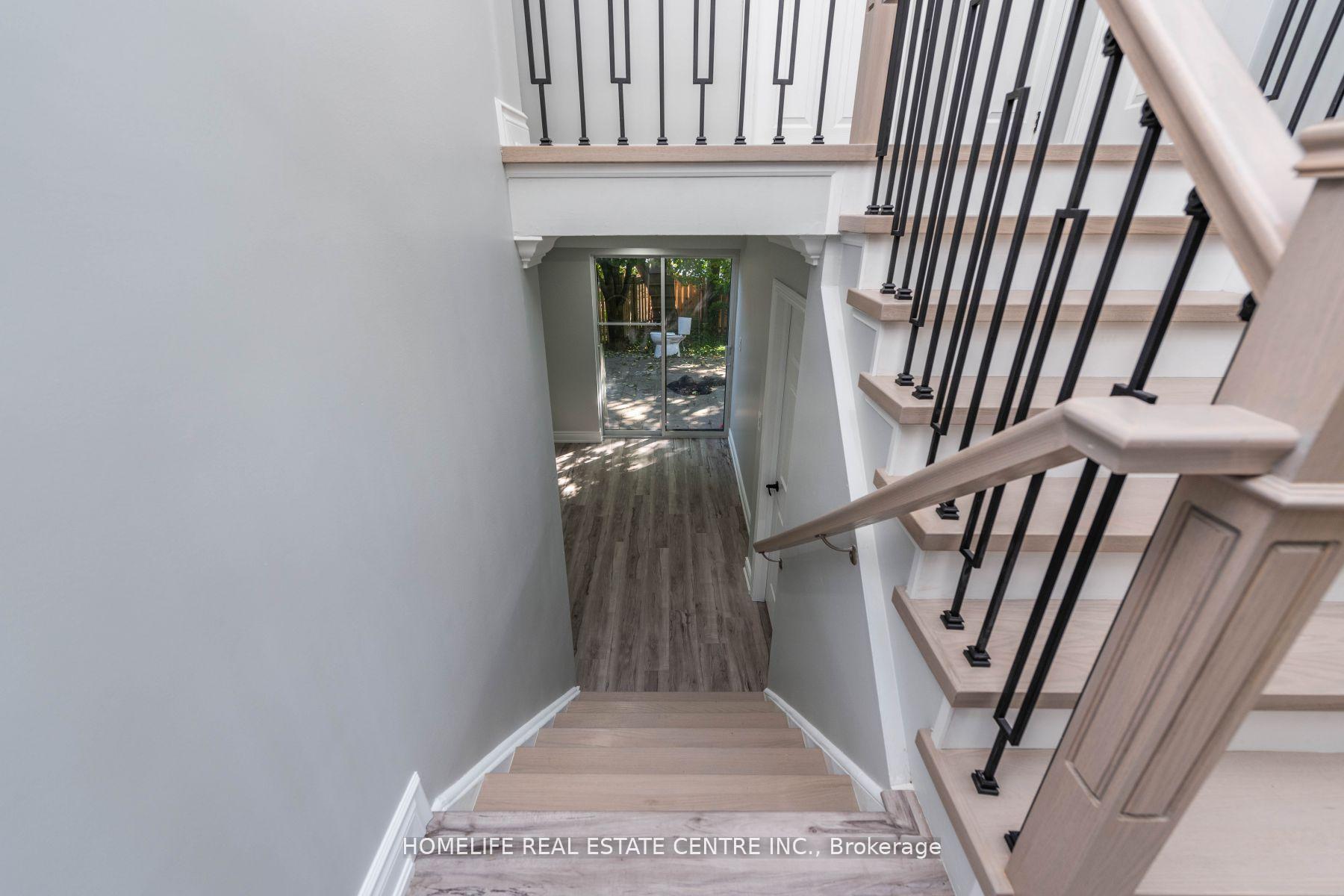 Photo 33 of 79 Fox Run, Barrie, Letitia Heights — HOMEH