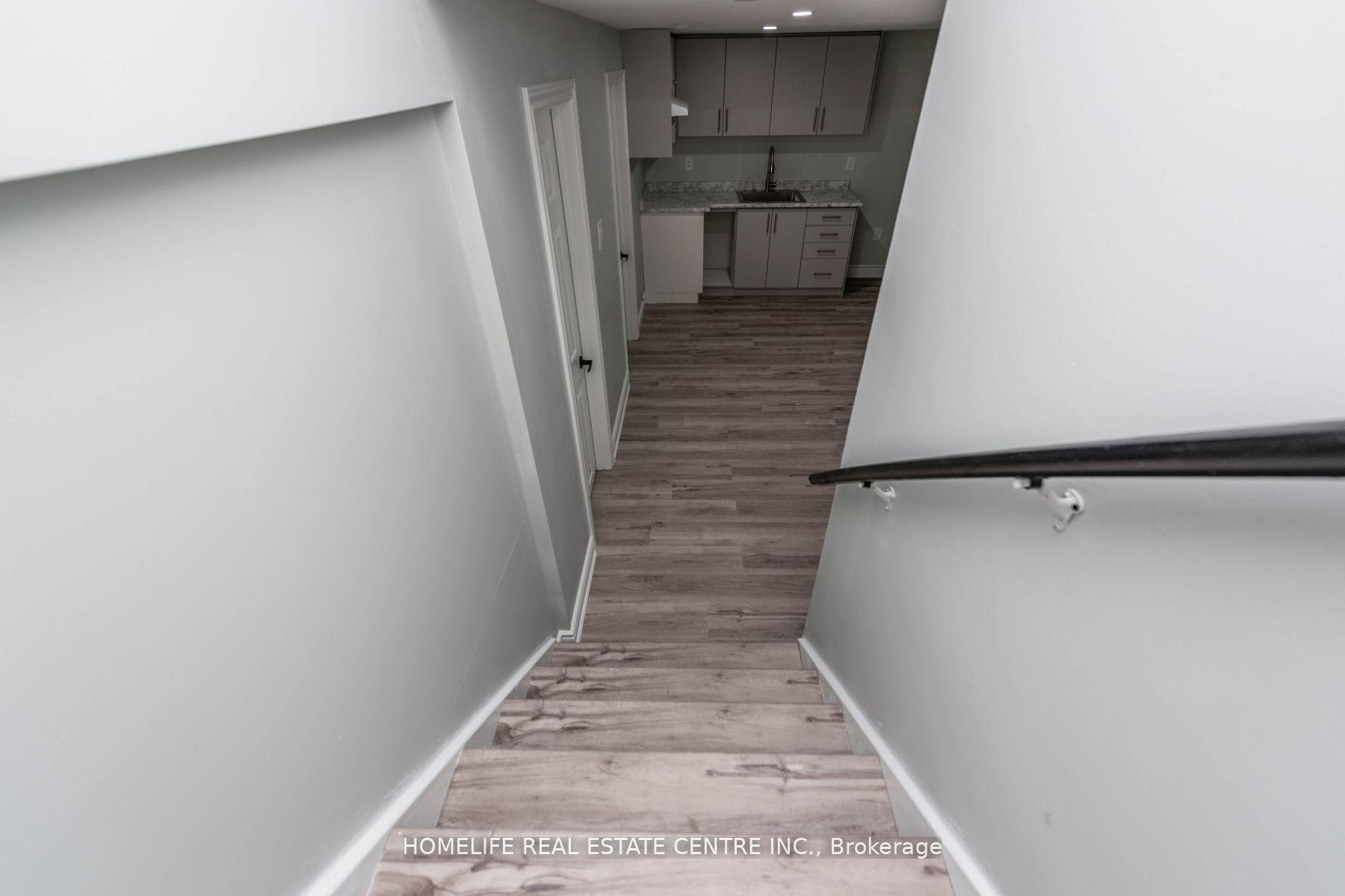 Photo 42 of 79 Fox Run, Barrie, Letitia Heights — HOMEH