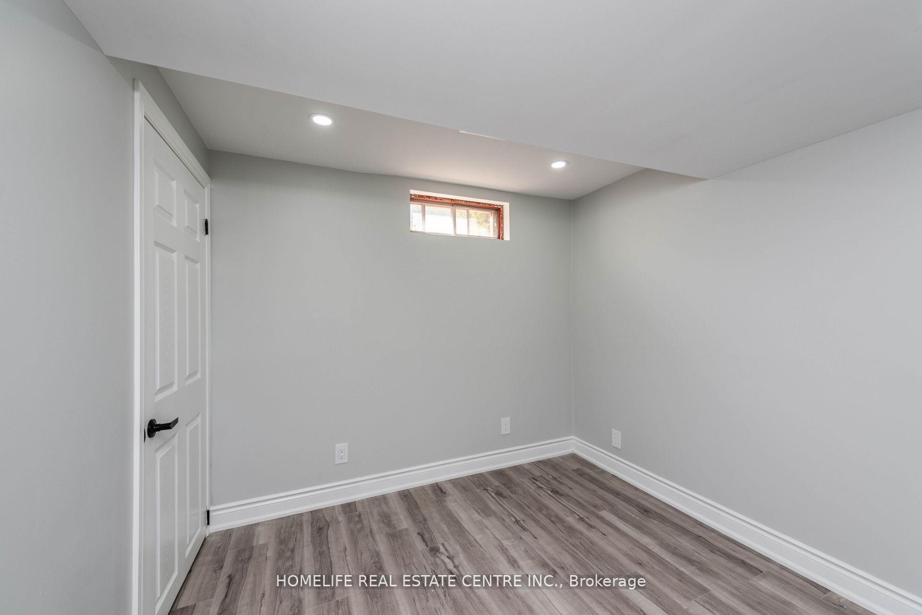 Photo 46 of 79 Fox Run, Barrie, Letitia Heights — HOMEH