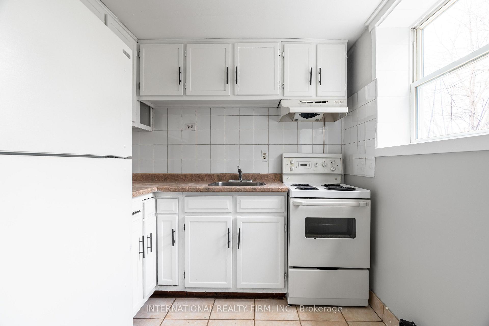 Photo 12 of Unit 2, 24 Brookside Street, London, South F — HOMEH
