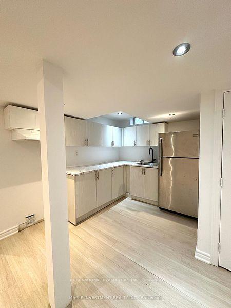 Photo 6 of Unit Basement, 97 Long Point Drive, Richmond Hill, Oak Ridges Lake Wilcox — HOMEH