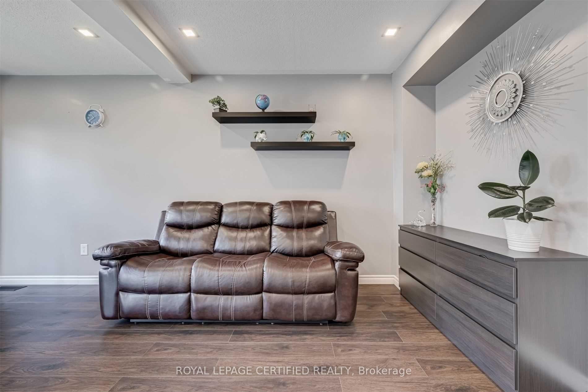 Photo 10 of 2408 Curtis Road, Burlington, Orchard — HOMEH