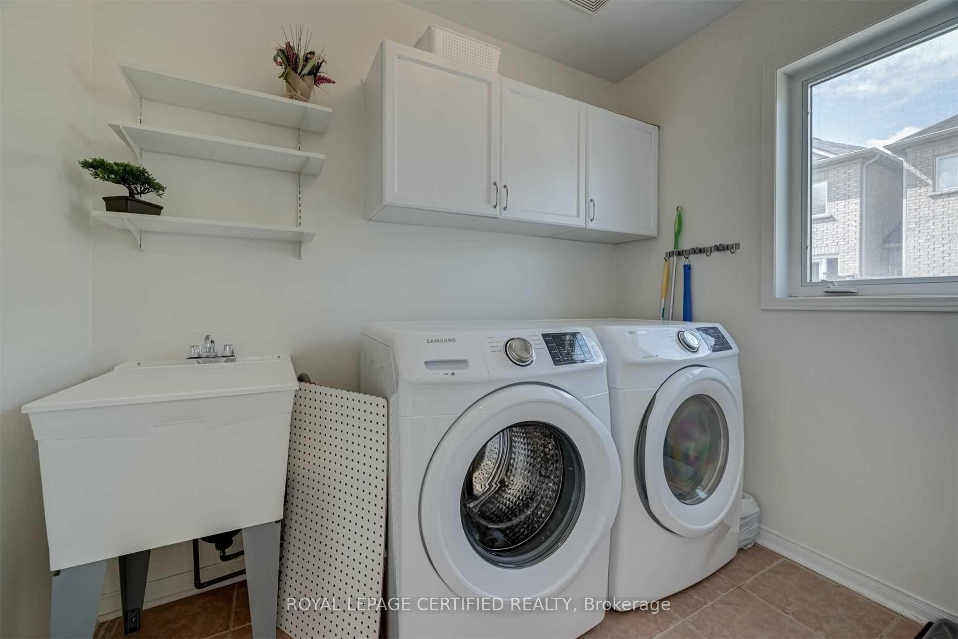 Photo 18 of 2408 Curtis Road, Burlington, Orchard — HOMEH