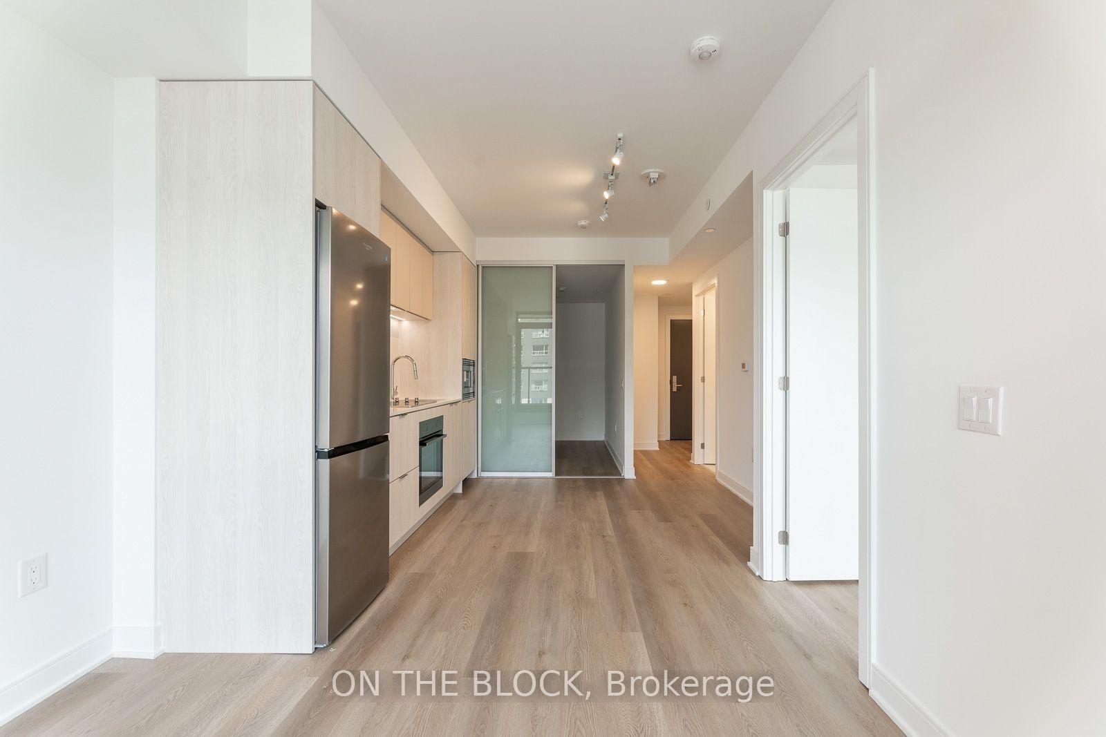 Photo 4 of Unit 807, 86 Dundas Street E, Mississauga, Cooksville — HOMEH