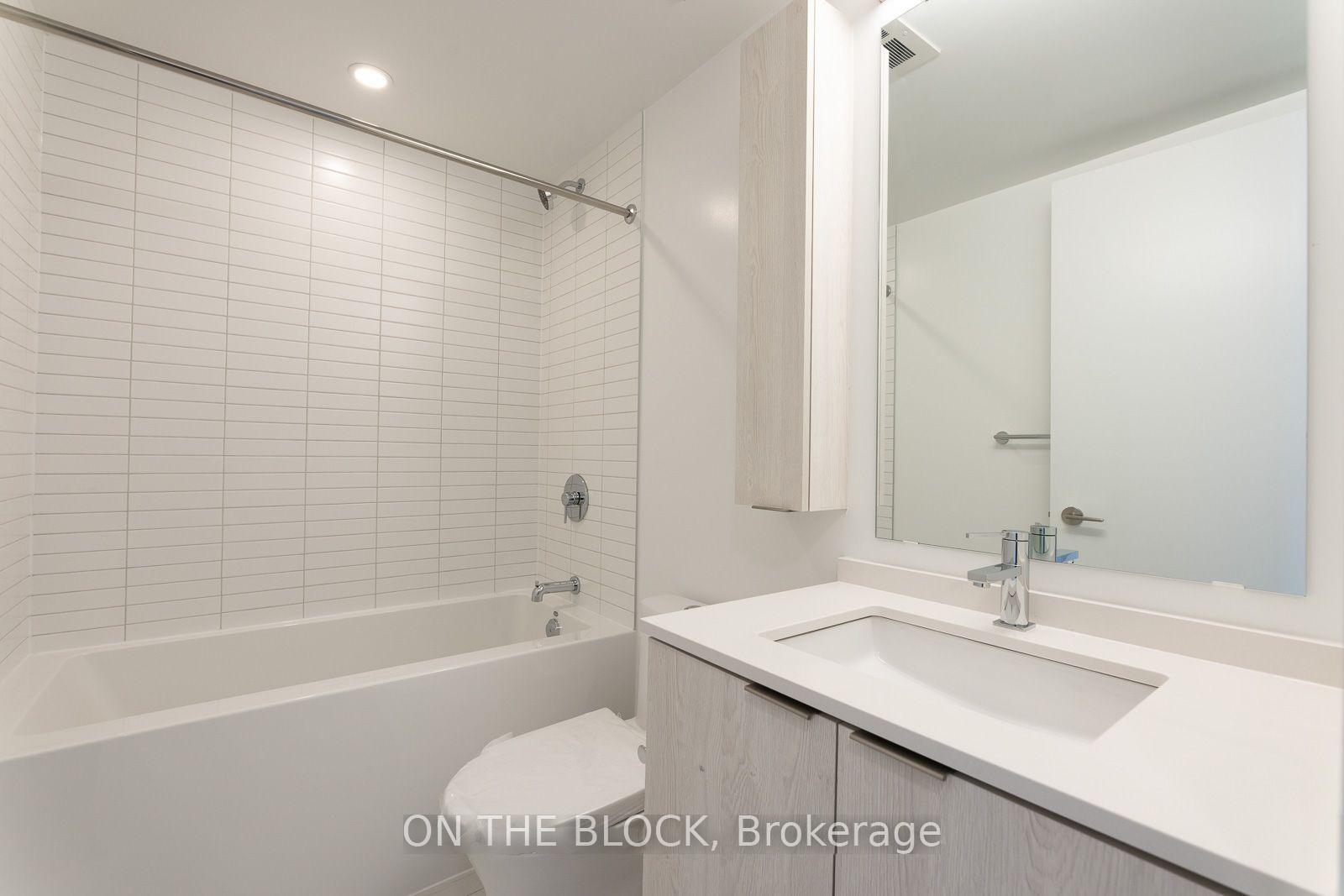 Photo 8 of Unit 807, 86 Dundas Street E, Mississauga, Cooksville — HOMEH