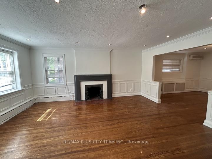 Photo 3 of Unit 1, 1745 Bathurst Street, Toronto, Forest Hill South — HOMEH