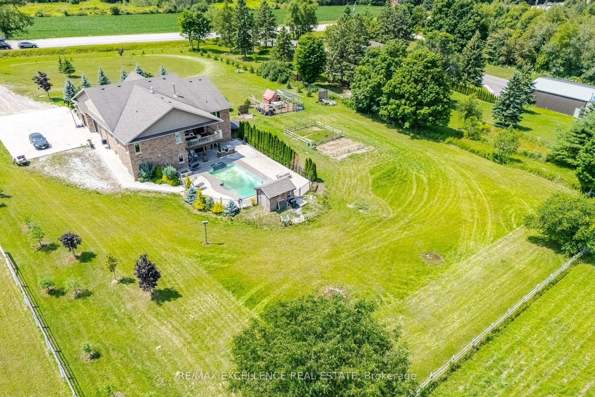 Photo 44 of 5593 Trafalgar Road, Erin, Rural Erin — HOMEH