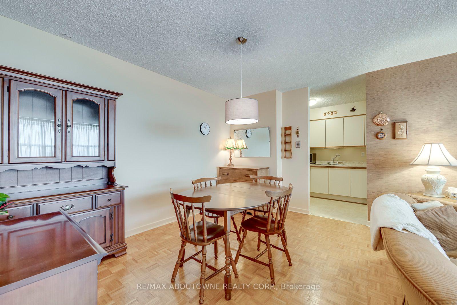 Photo 24 of Unit 906, 212 Kerr Street, Oakville, Central — HOMEH