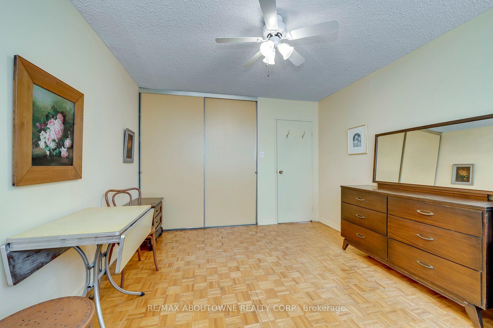 Photo 36 of Unit 906, 212 Kerr Street, Oakville, Central — HOMEH