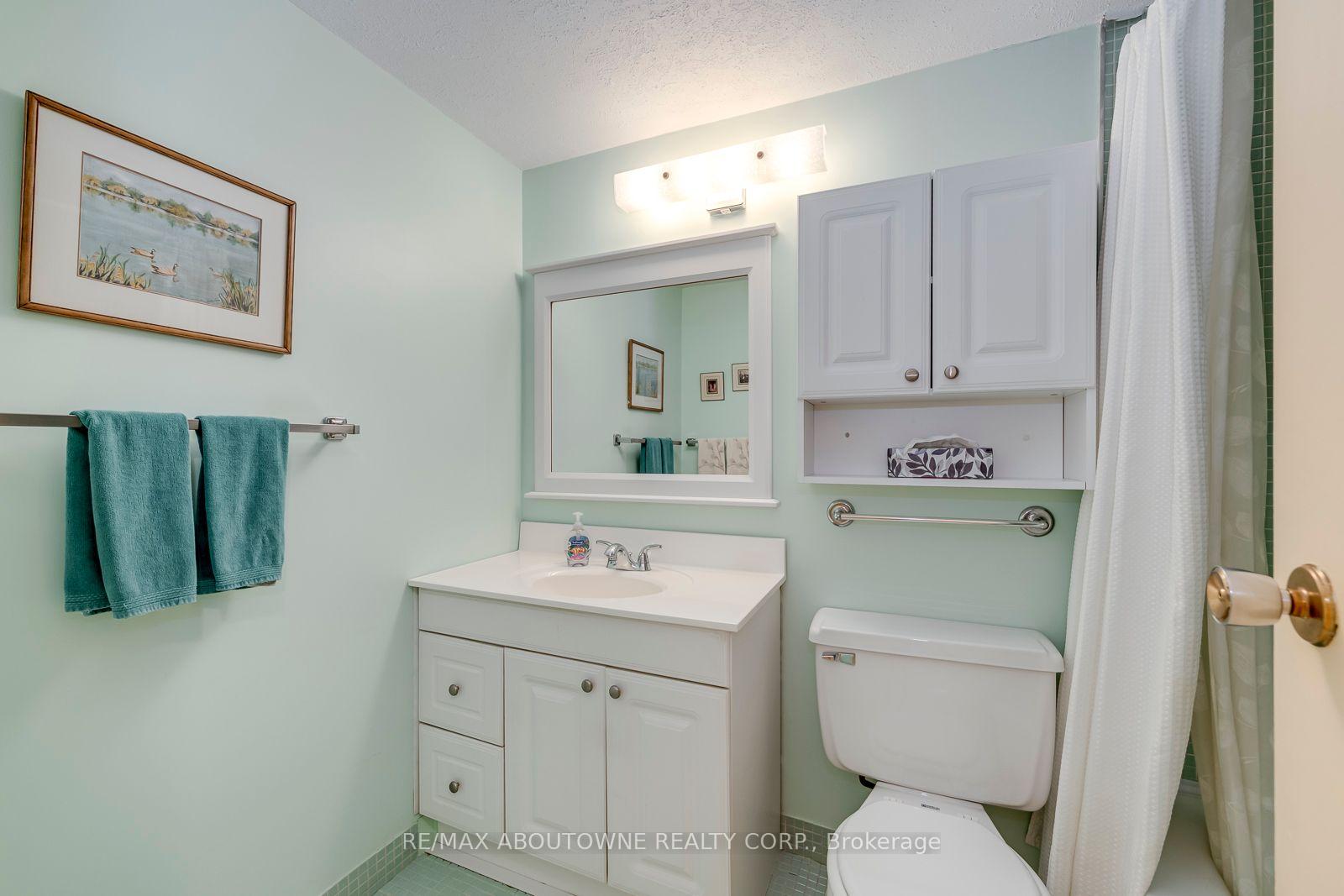 Photo 40 of Unit 906, 212 Kerr Street, Oakville, Central — HOMEH