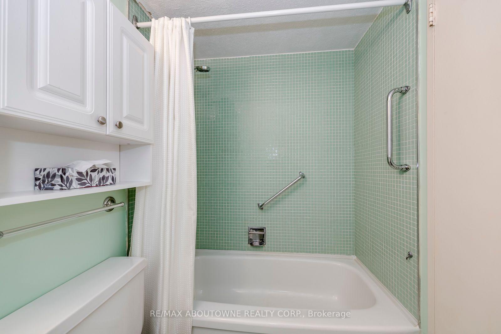 Photo 41 of Unit 906, 212 Kerr Street, Oakville, Central — HOMEH