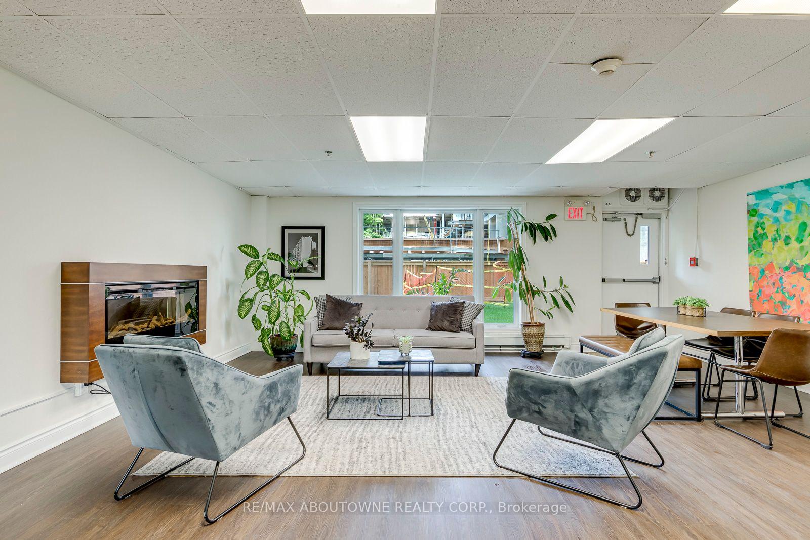 Photo 45 of Unit 906, 212 Kerr Street, Oakville, Central — HOMEH